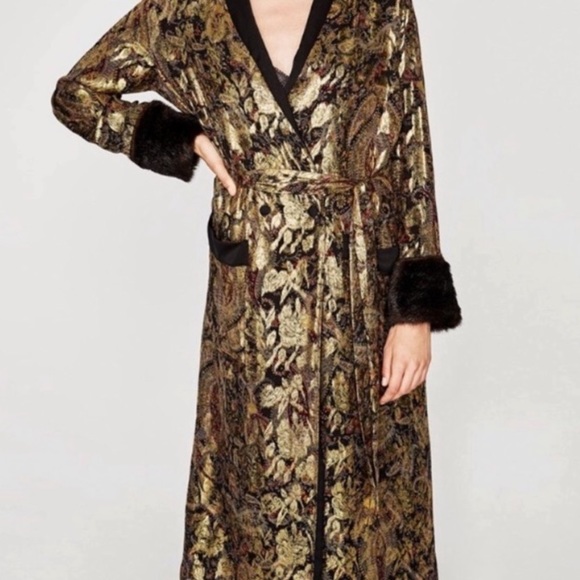 ZARA Small Bloggers FAV Silk Fur Kimono Robe - Picture 6 of 6